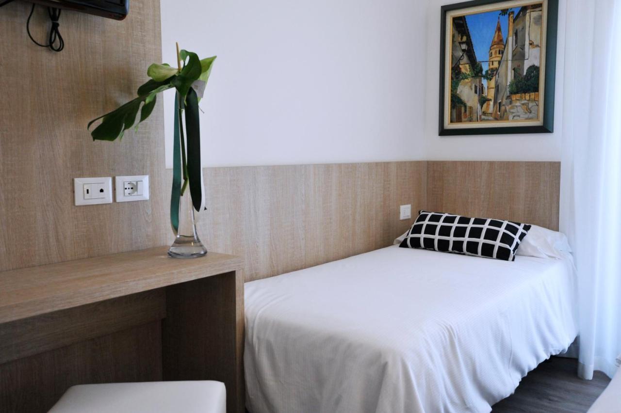 Hotel Etna Caorle Dış mekan fotoğraf
