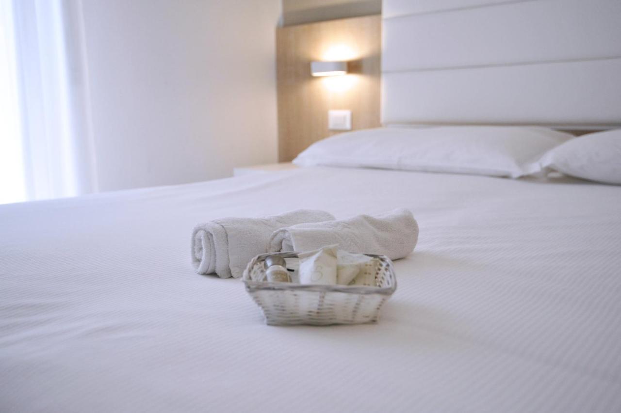 Hotel Etna Caorle Dış mekan fotoğraf