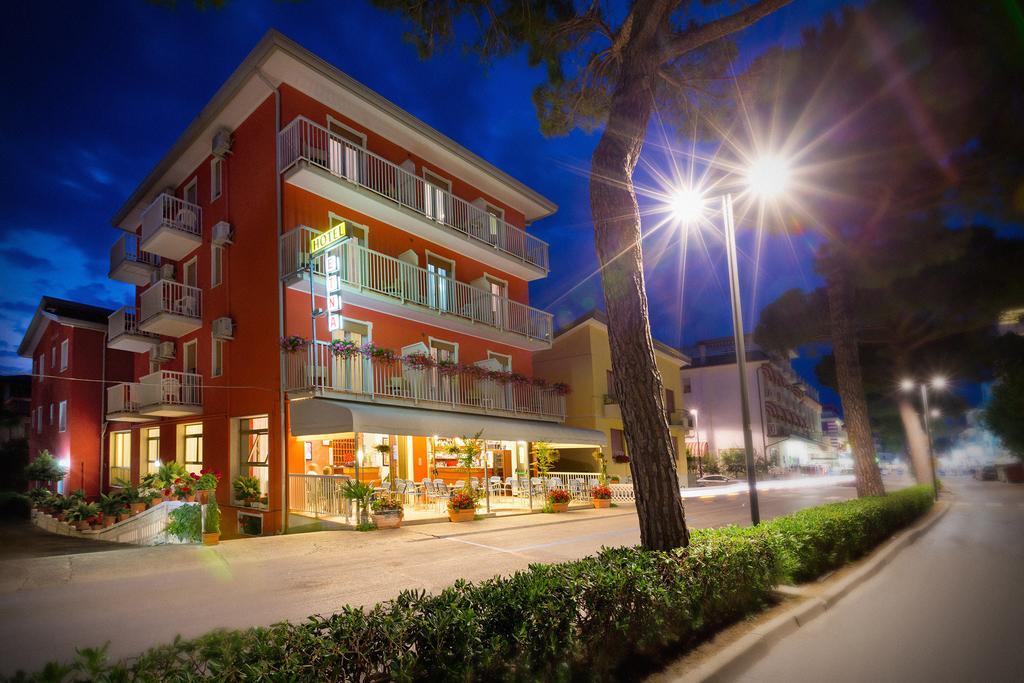 Hotel Etna Caorle Dış mekan fotoğraf